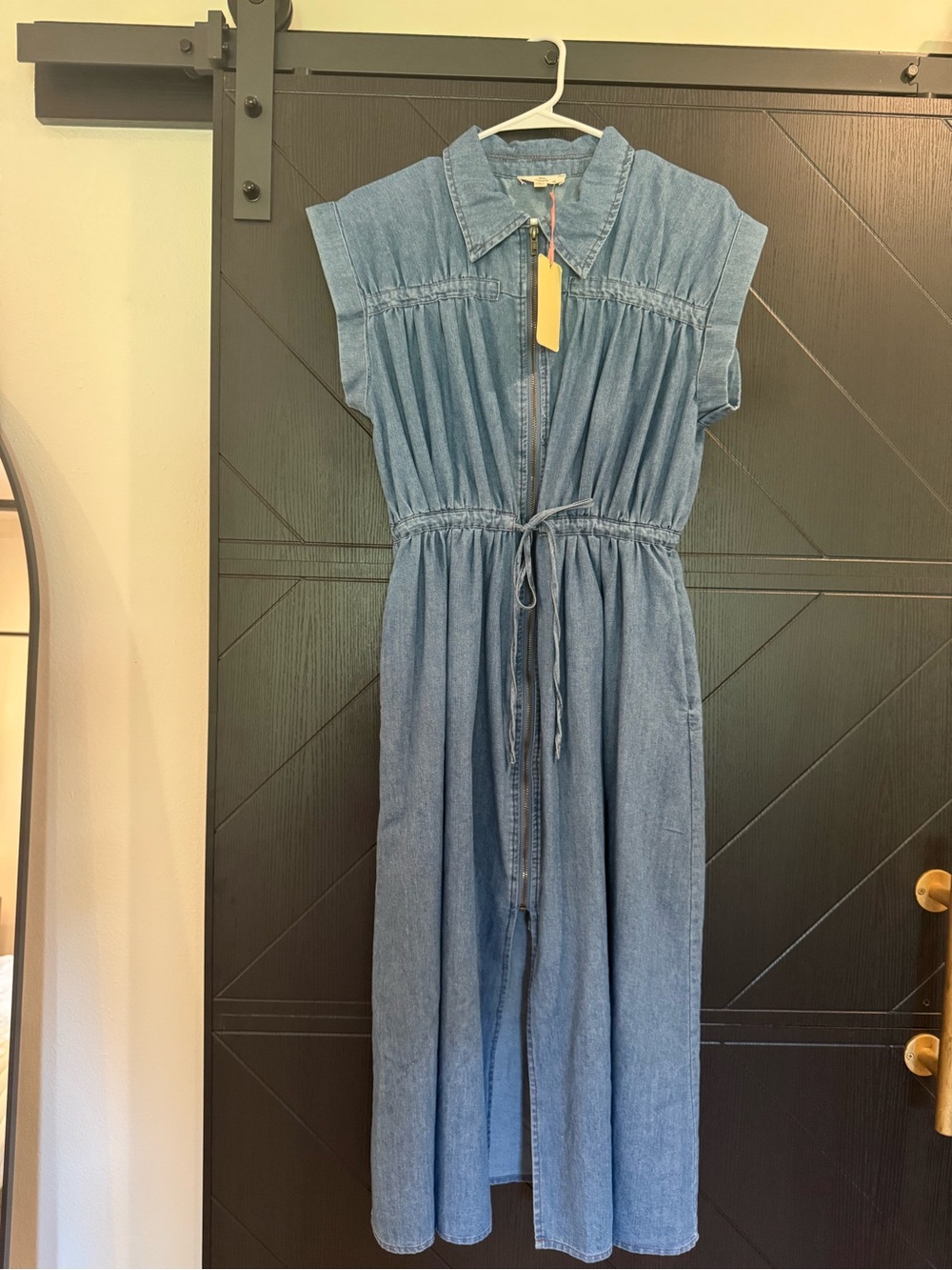 entro Washed Blue Denim Midi Dress With Zipper & Cinched Tie Waist. NWT. Small.
